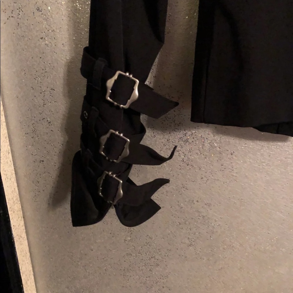 Jacket - Picture 5 of 5